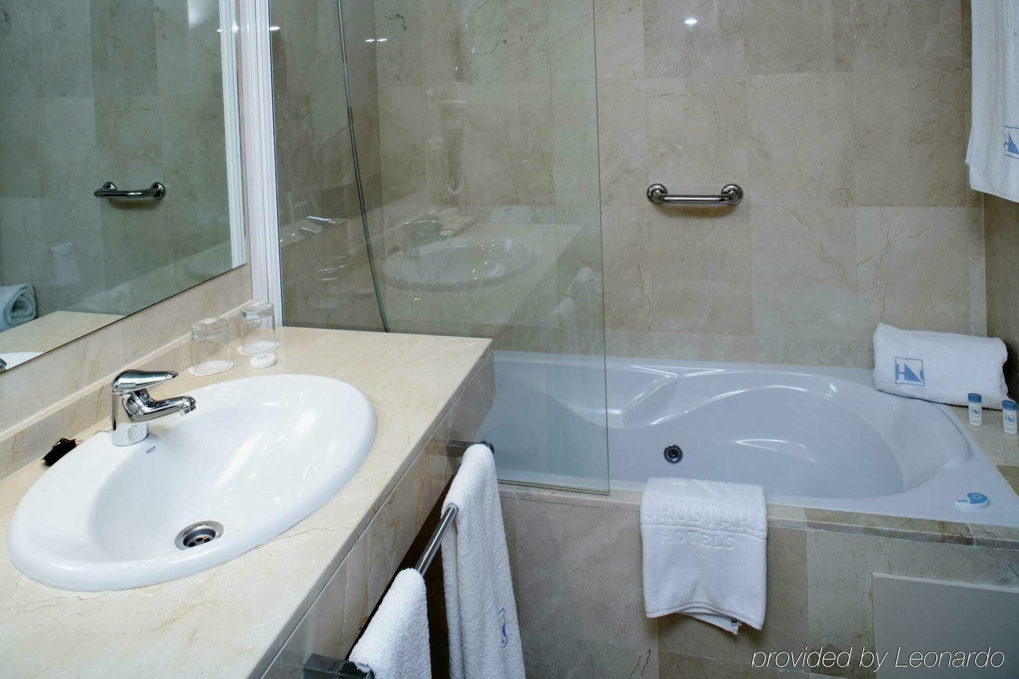 Eurostars Plaza Acueducto Hotel 4*