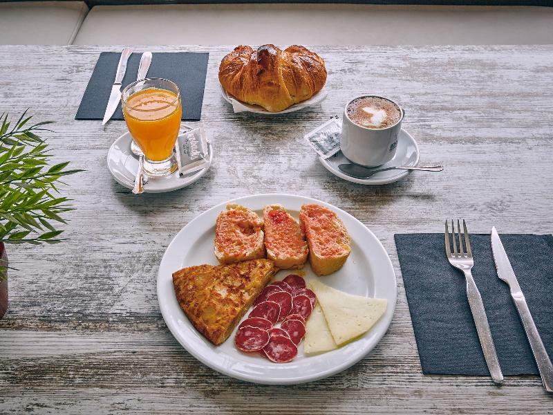 Nobadis Hotel Cervera (Catalonia)