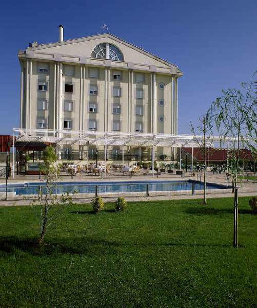 Hotel Velada 4*