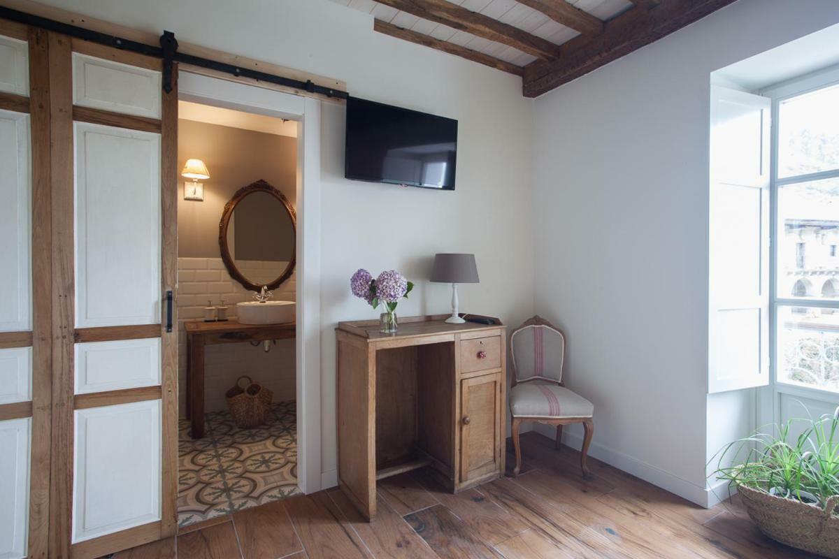 Seis Leguas Inn