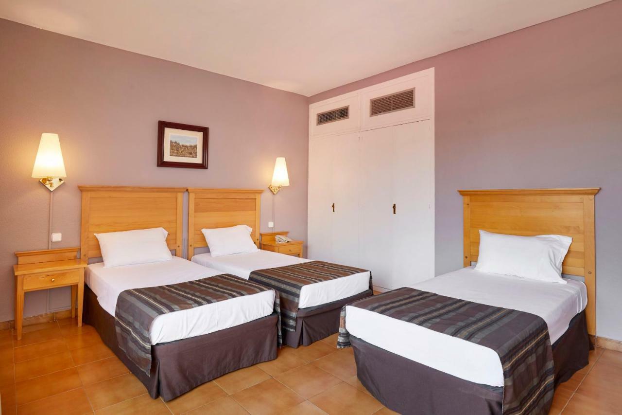 Columbus Hotel 4*