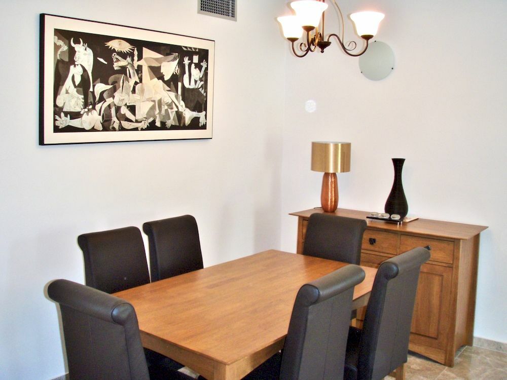 Hotel Y Casas Serinamar Marbella 3*