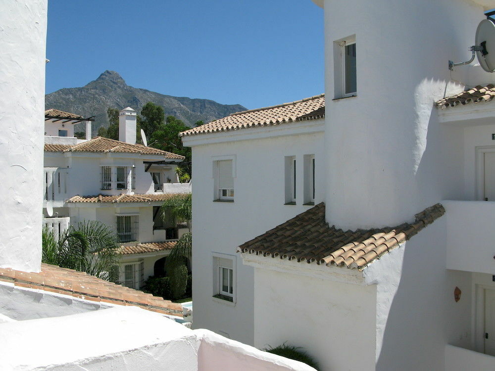 Hotel Y Casas Serinamar Marbella 3*