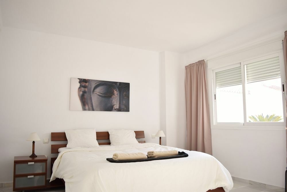 Y Casas Serinamar Marbella Hotel 3*