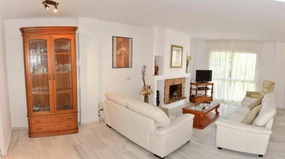 Y Casas Serinamar Marbella