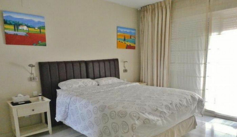 Y Casas Serinamar Marbella 3* El Angel