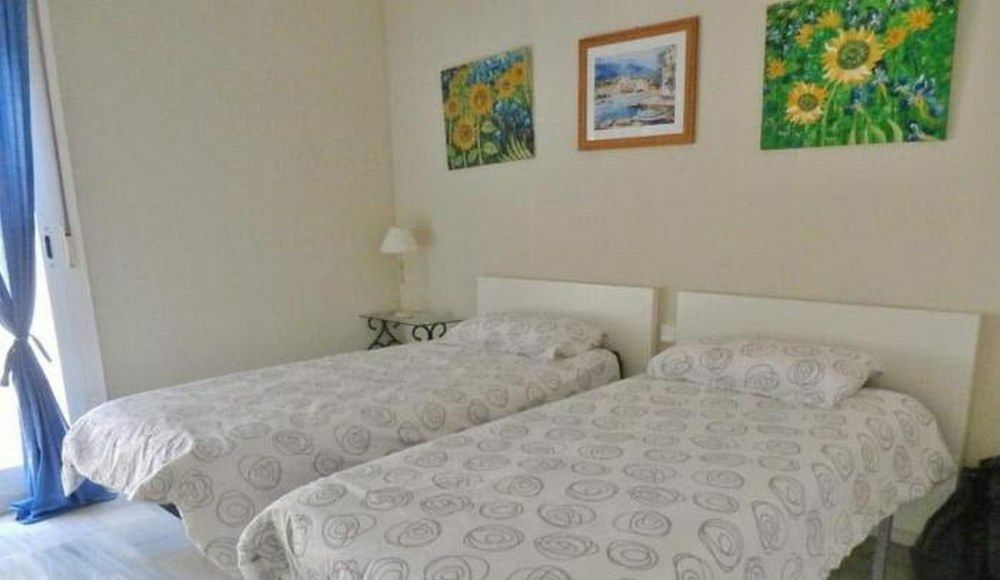 Y Casas Serinamar Marbella El Angel