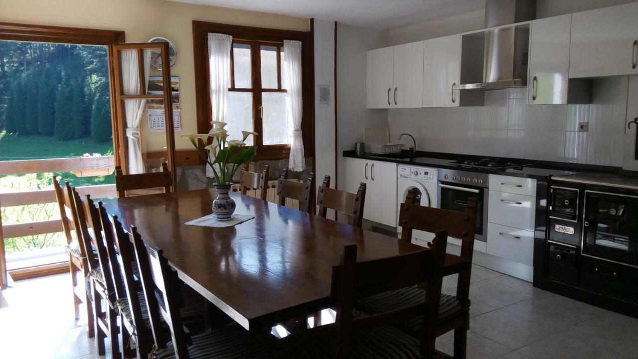 Casa Rural Akuiola * Guizaburuaga
