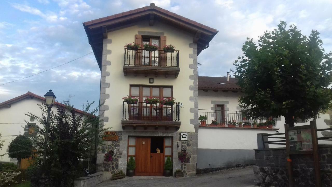 Country house Olano