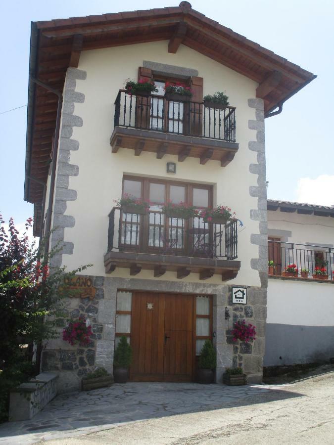 Country house Olano Errazquin