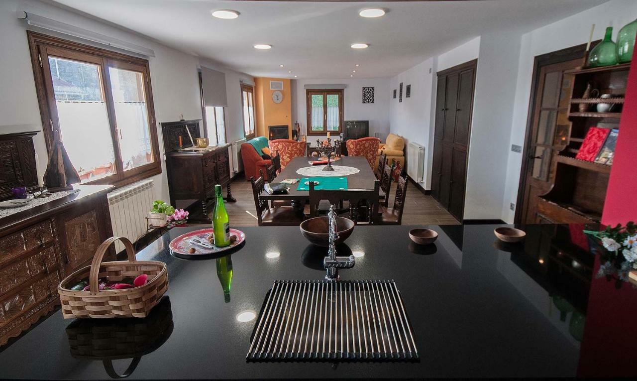 Casa Familiarartola Etxea San Sebastian-pamplona Agroturismo