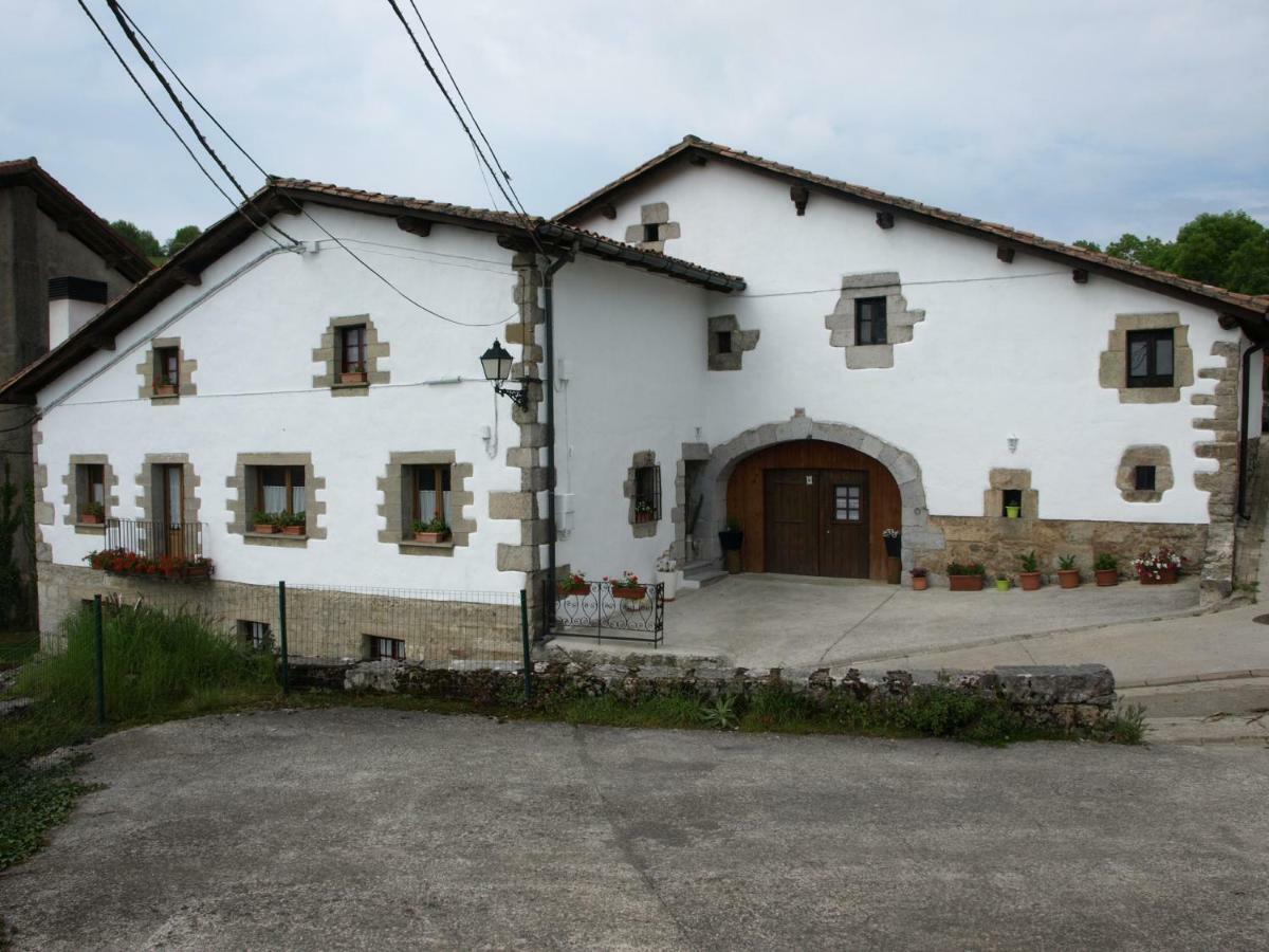 Casa Familiarartola Etxea San Sebastian-pamplona Agroturismo *
