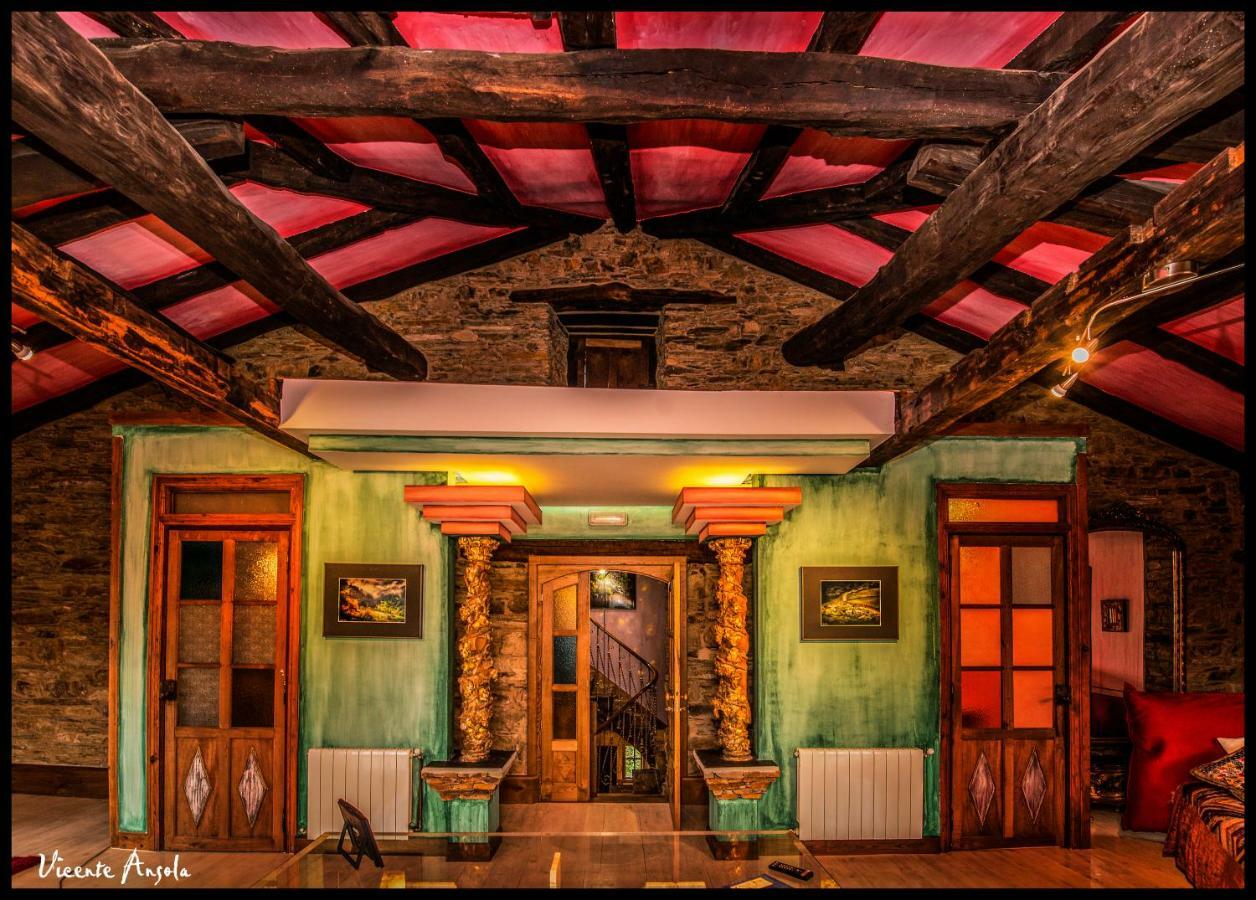 Country house As Casas Do Retratista Adults Only A Pontenova