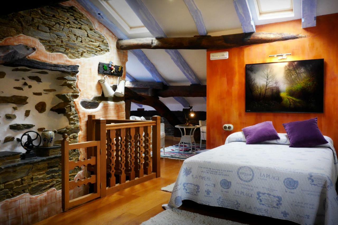 As Casas Do Retratista Adults Only
