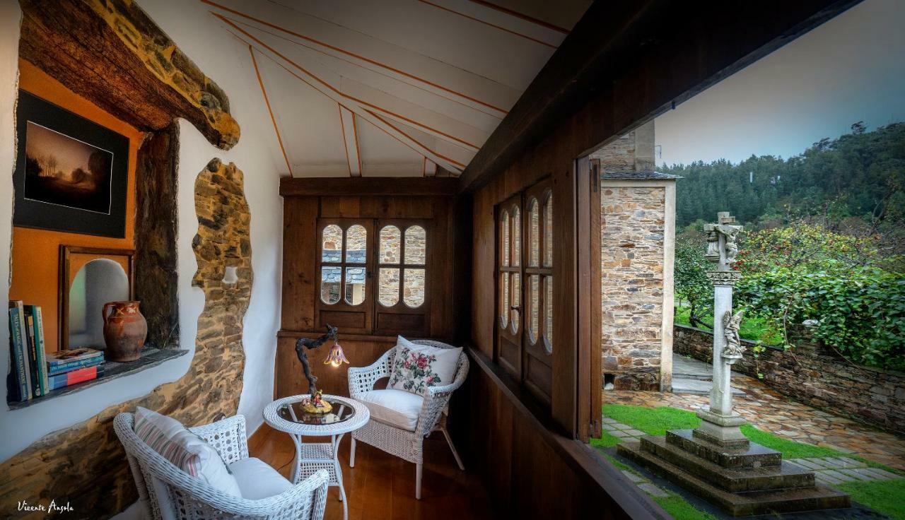 Country house As Casas Do Retratista Adults Only A Pontenova