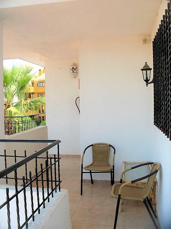Spacious Refreshing Apt 7min Walk 2 Beach Or Shops Apartment