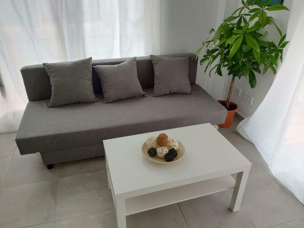 Relax And Enjoy In Brand New I