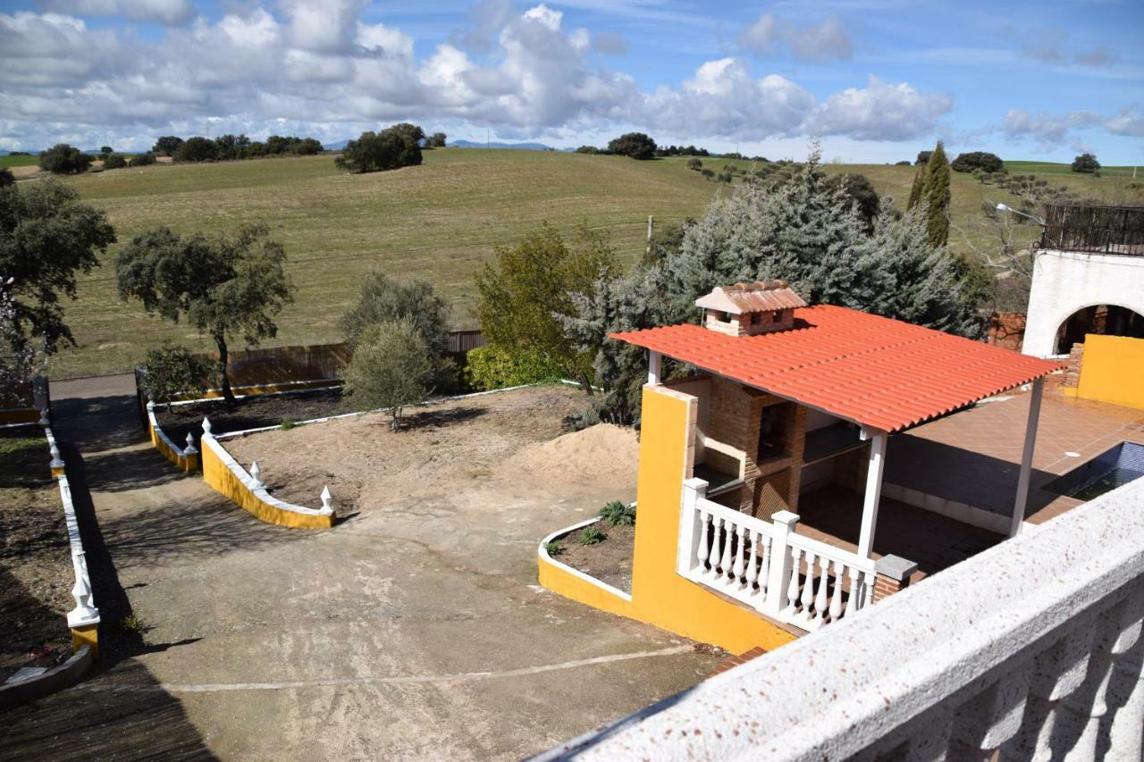 Casa Capellania-chalet Con Piscina Junto A Madrid Mentrida
