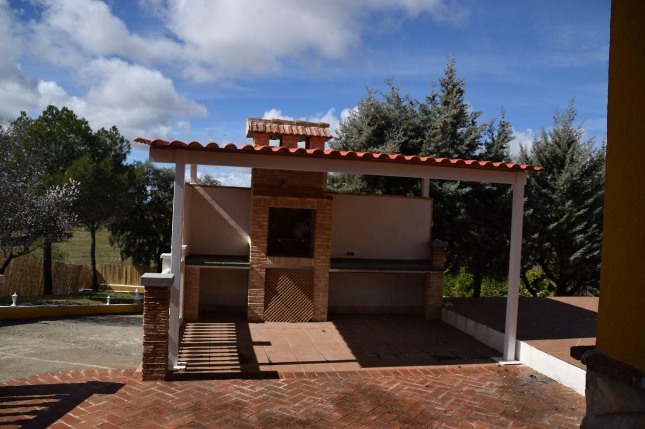 Holiday home Casa Capellania-chalet Con Piscina Junto A Madrid Mentrida