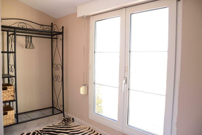 Casa Capellania-chalet Con Piscina Junto A Madrid Holiday home *