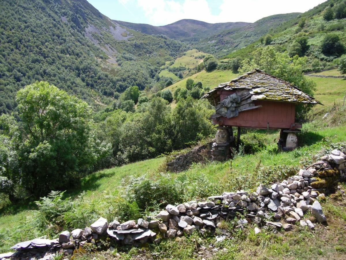 Rural La Pista Hotel