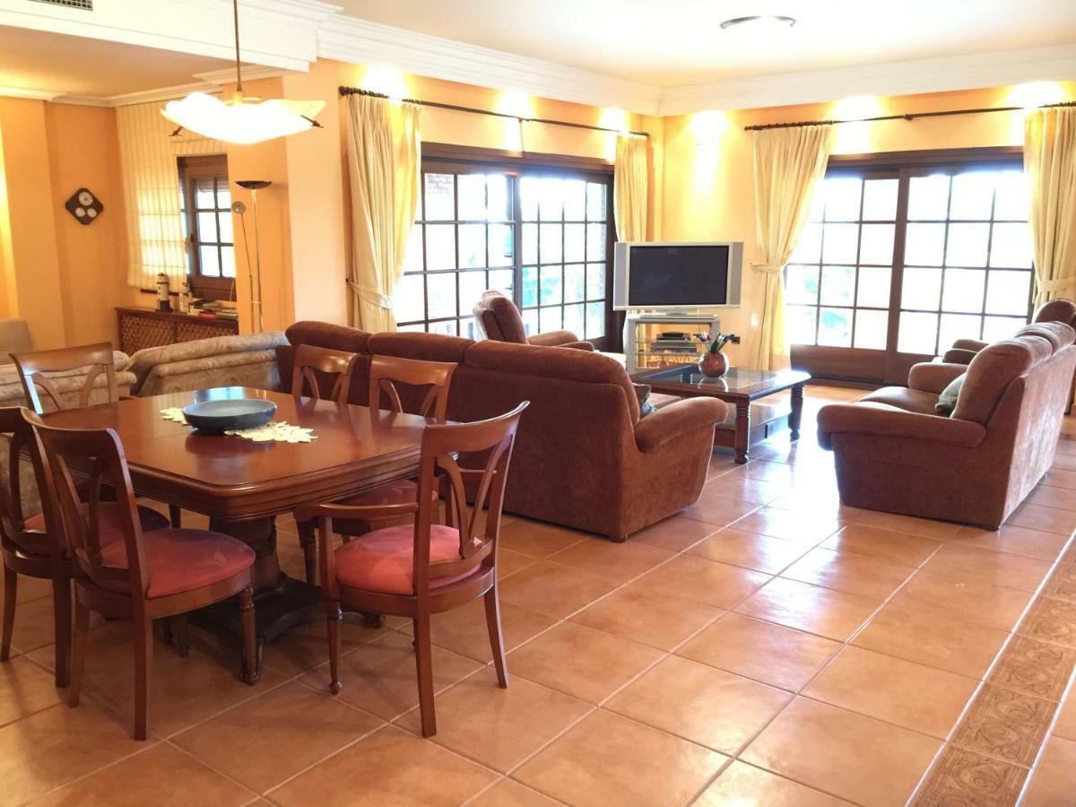 Merce Villa Botarell