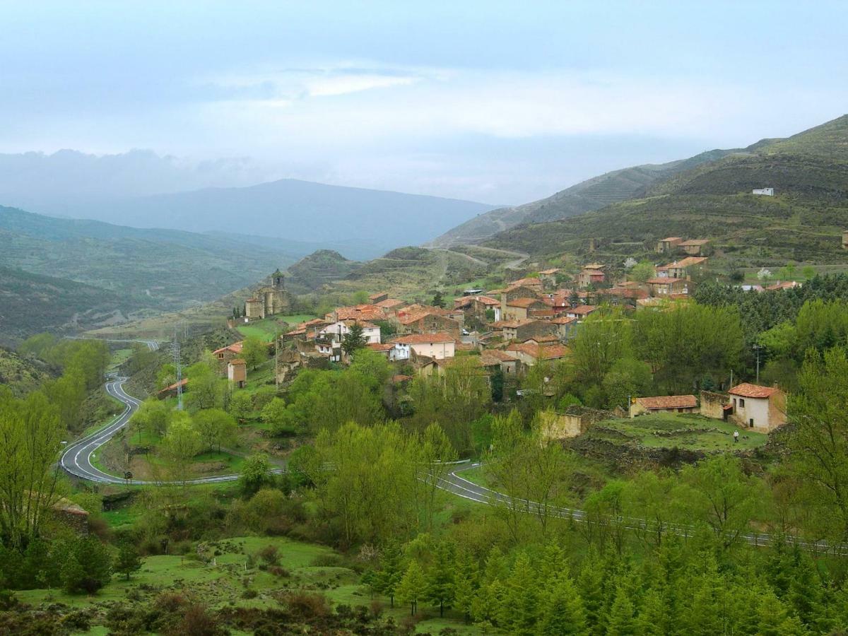 La Colmenita Apartment Navalsaz