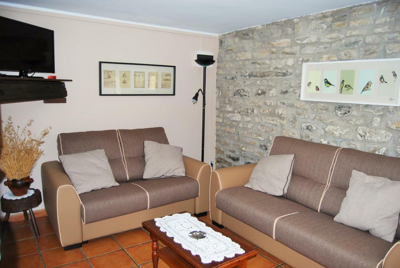 Casa Azon * Olivan