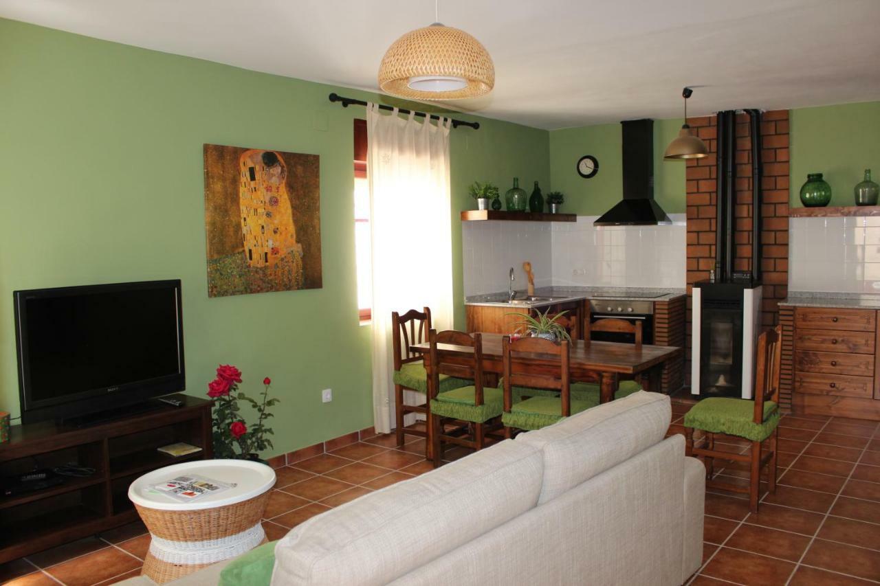 Ca Felicitat Holiday home *