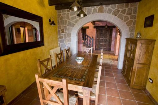 Casas Herrenales De Ulaca Country house