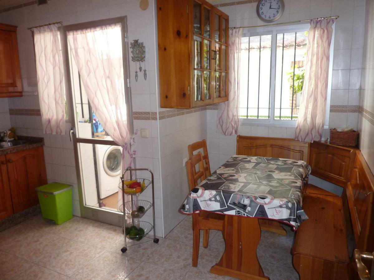 Сasa de vacaciones Adosado Con Piscina En *