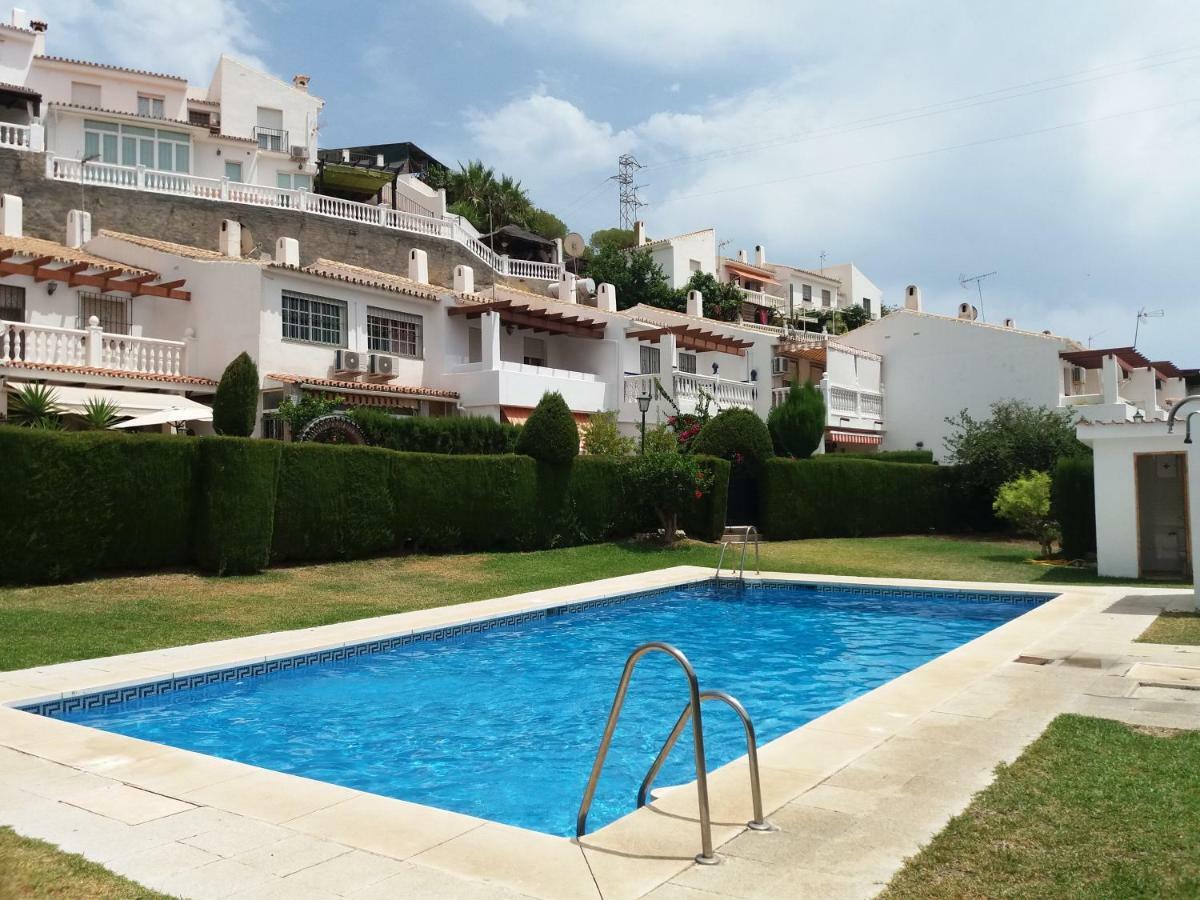 Сasa de vacaciones Adosado Con Piscina En