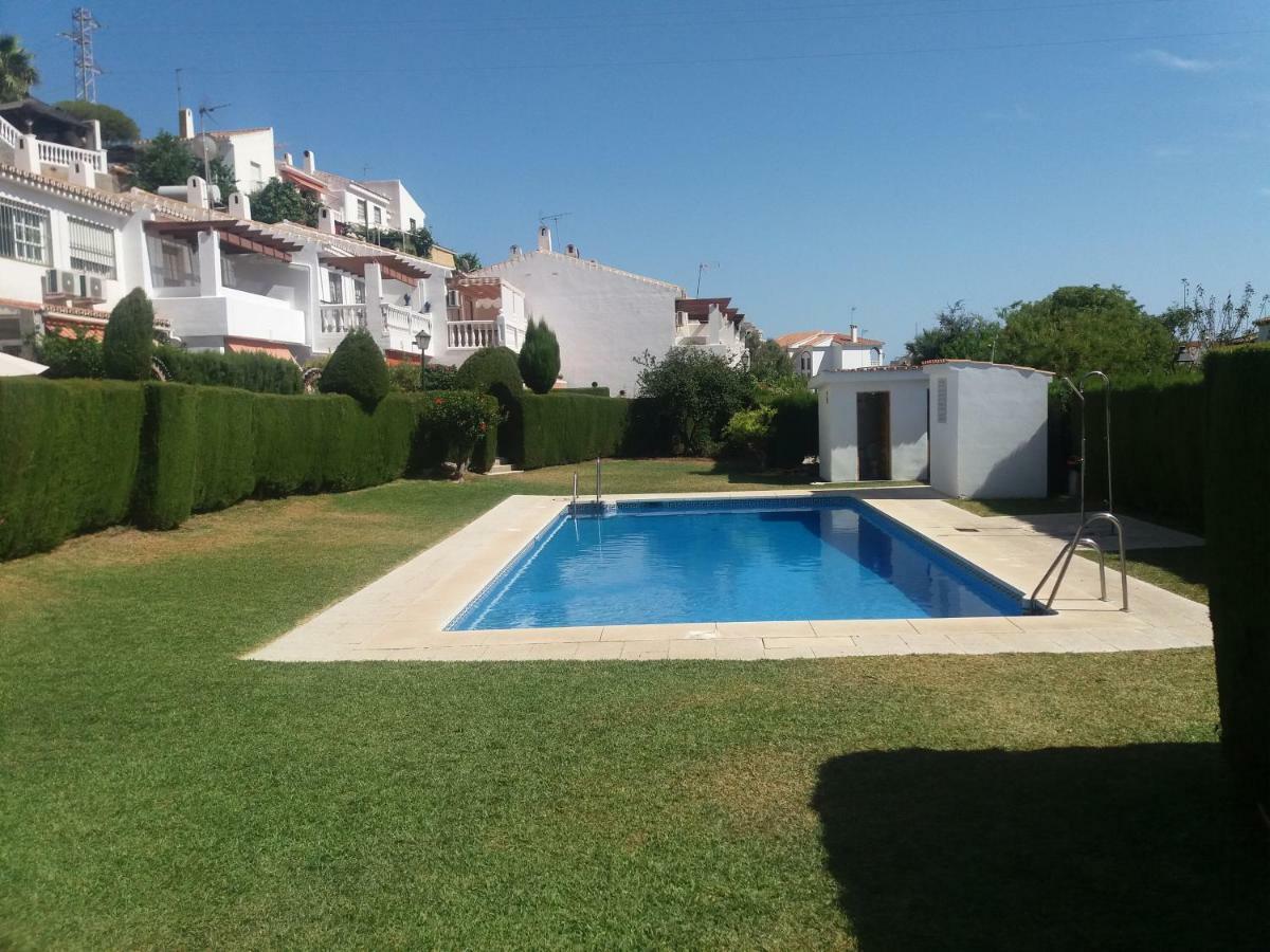 Сasa de vacaciones Adosado Con Piscina En La Cala Del Moral