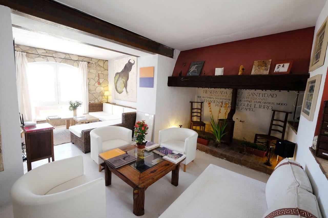 La Casa De La Luz. Artisthome * Almodóvar del Río