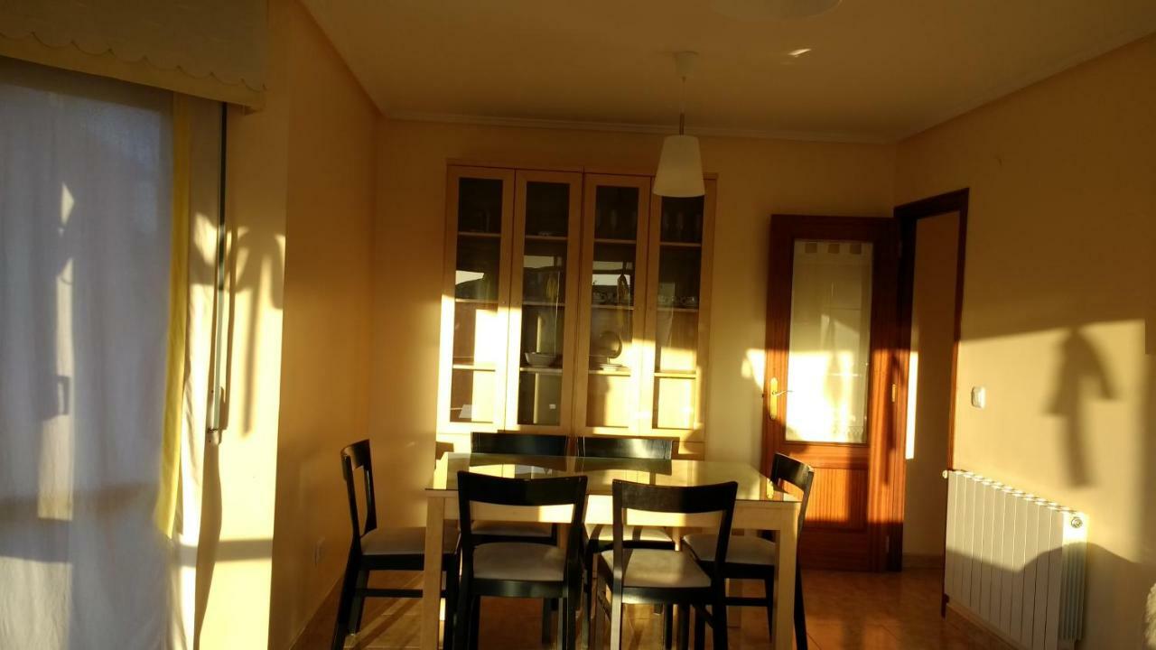 Cómodo Apt 40m Playa . Apartamento *