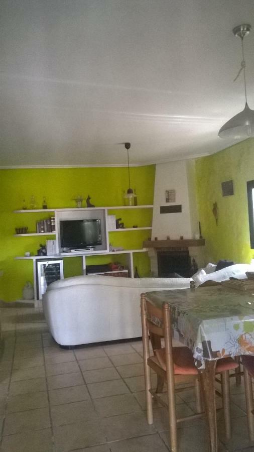Larrain Etxea Country house