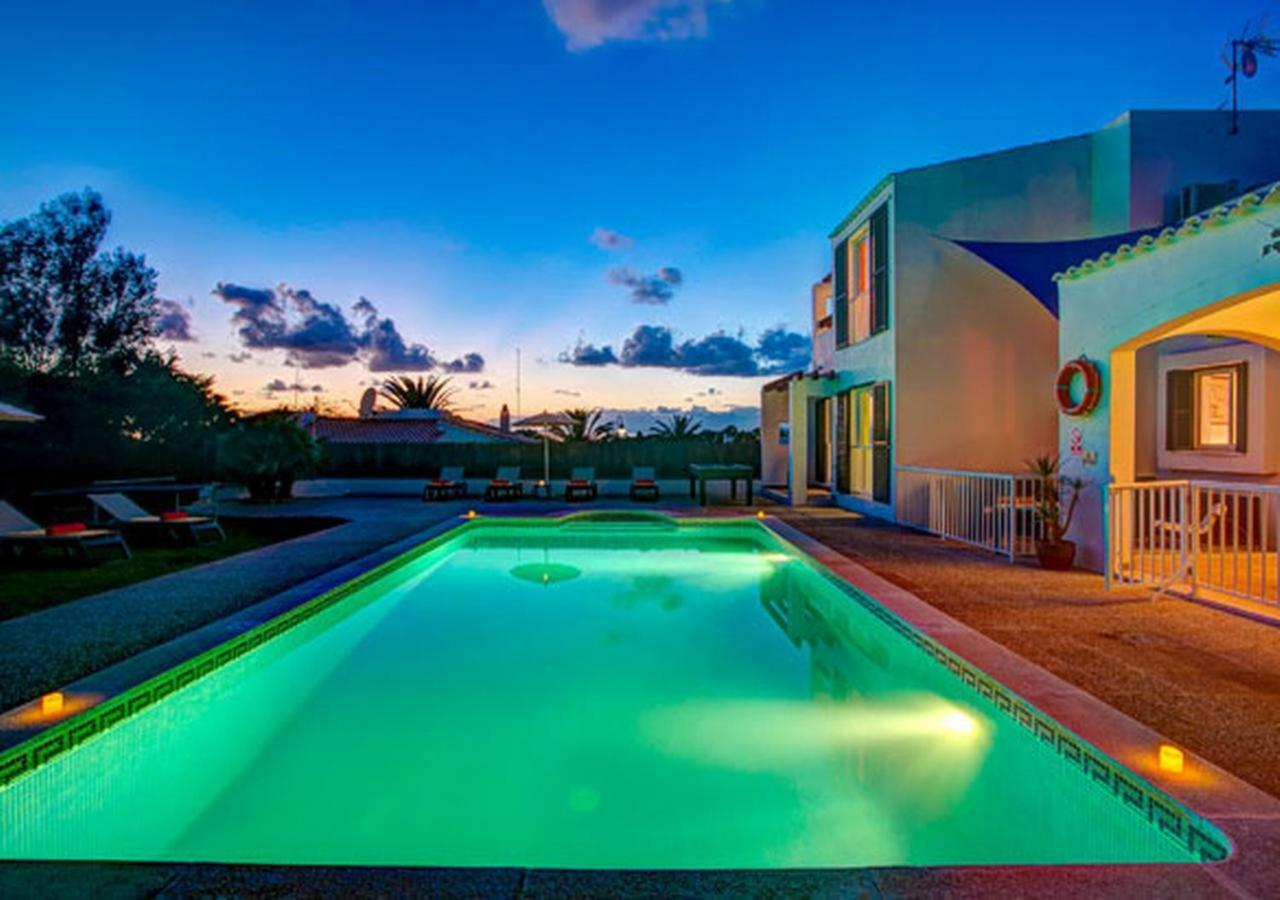 Villa Sargantana Negra *