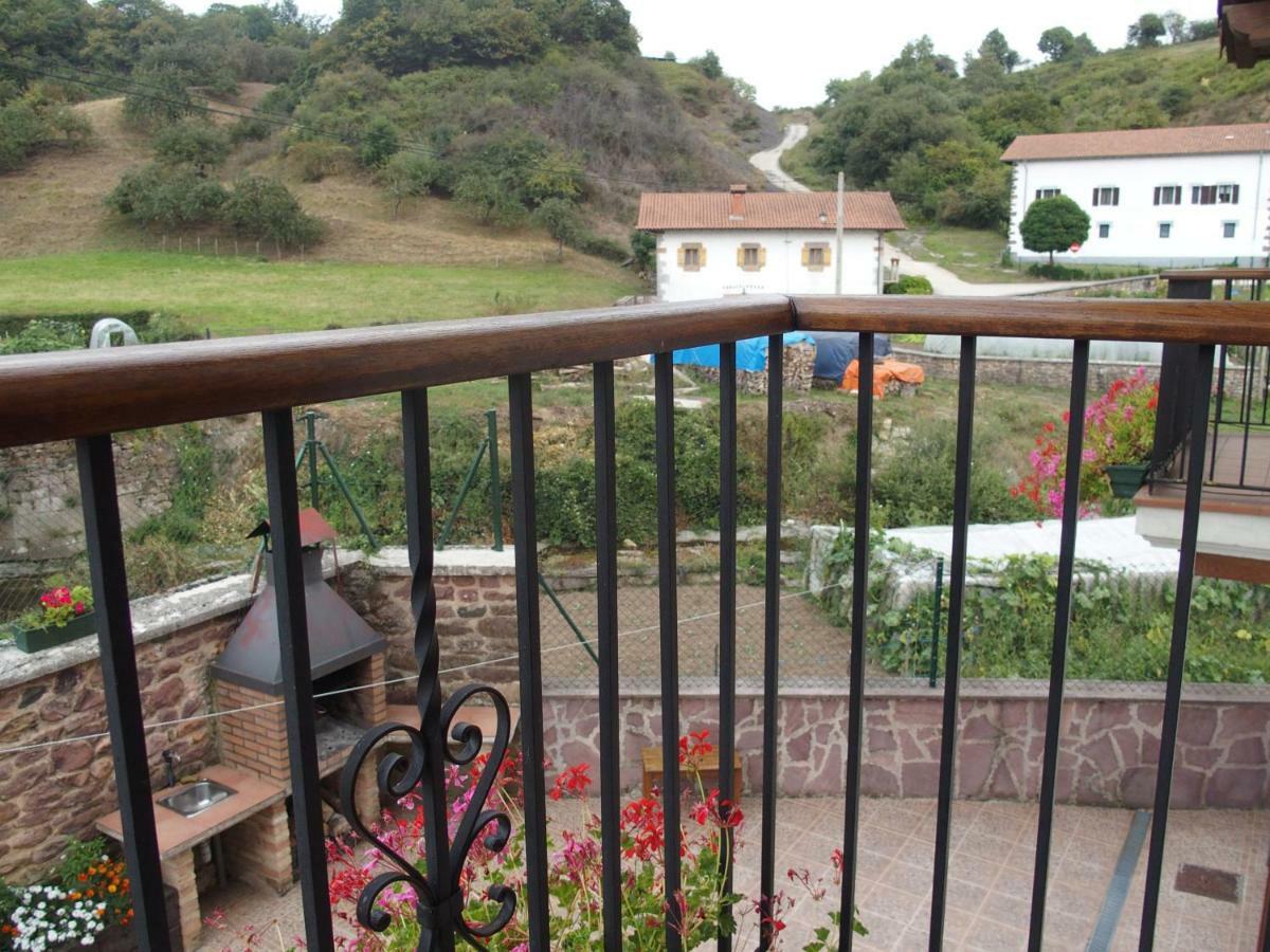 Casa Rural Txolinenea Country house *