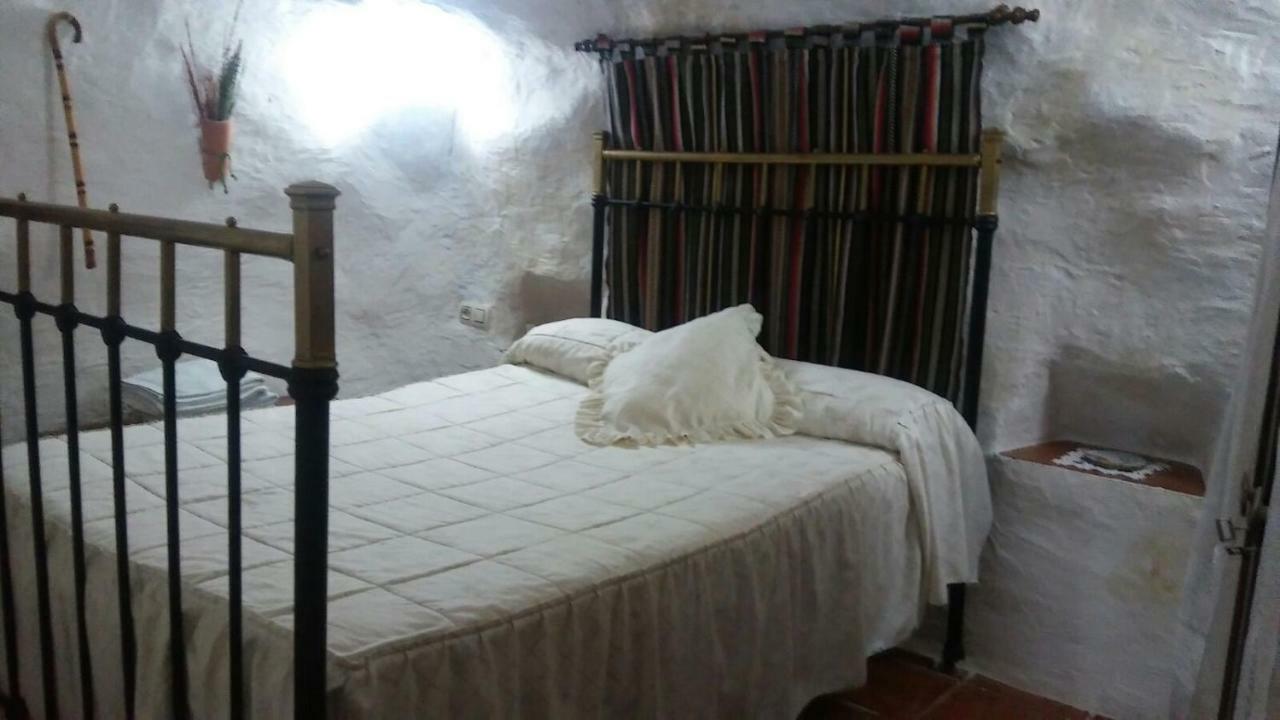 Country house Cueva Rural La Noguera *