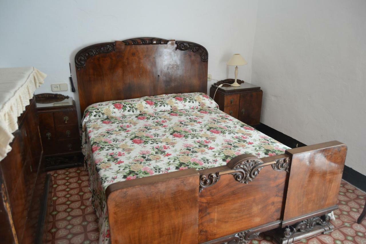 Cal Llorenc Country house *