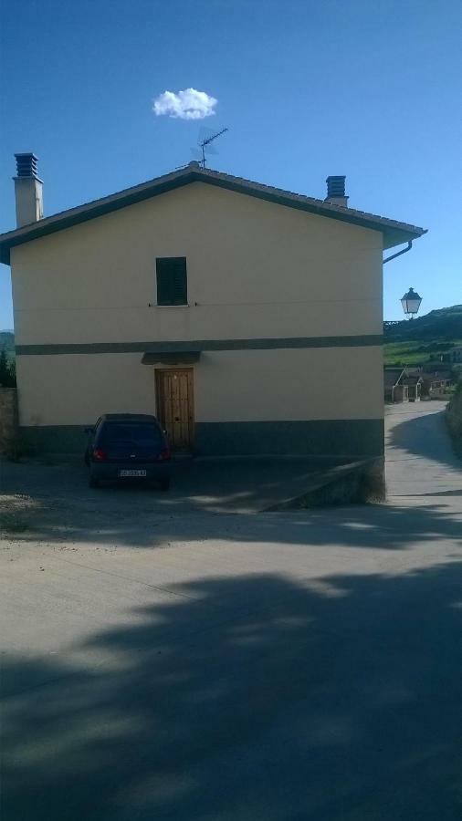 Country house Larrain Etxea