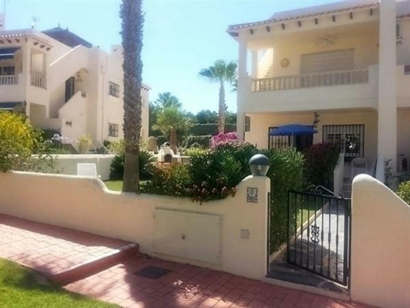 Casa Lovia * Dehesa de Campoamor (Orihuela Costa)