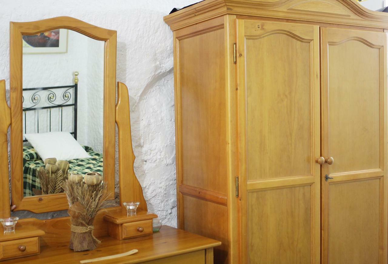 Casa-cueva Alta Country house *