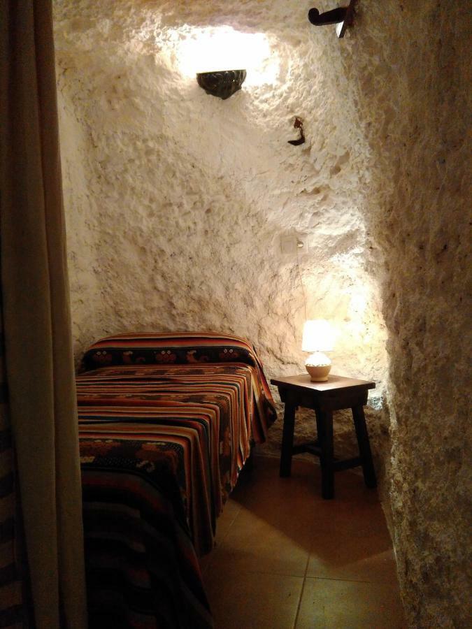 Casa rural Cueva La Yuca *
