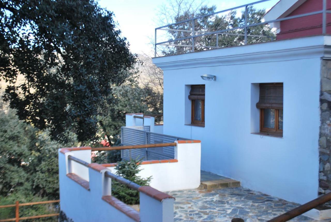 Encinar De Aguas Blancas Country house *