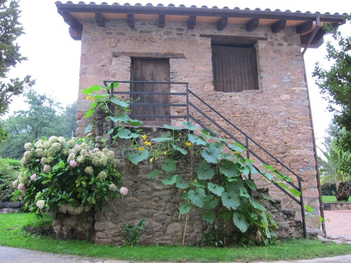 Mas El Llach La Vall de Bianya