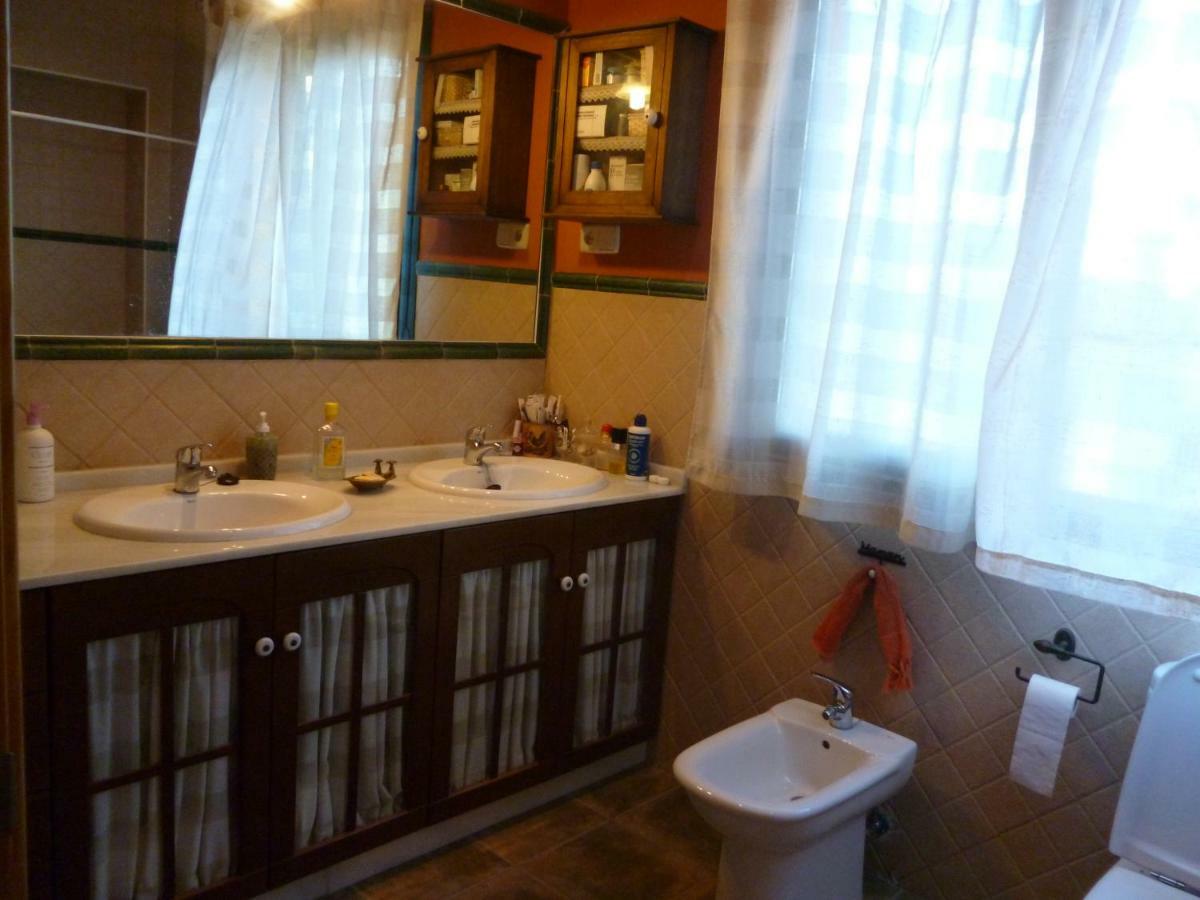 Casa Encantadora Con Piscina Privada Y Chimenea *