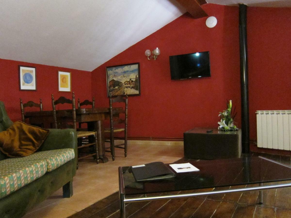 Casa rural Mas El Llach La Vall de Bianya