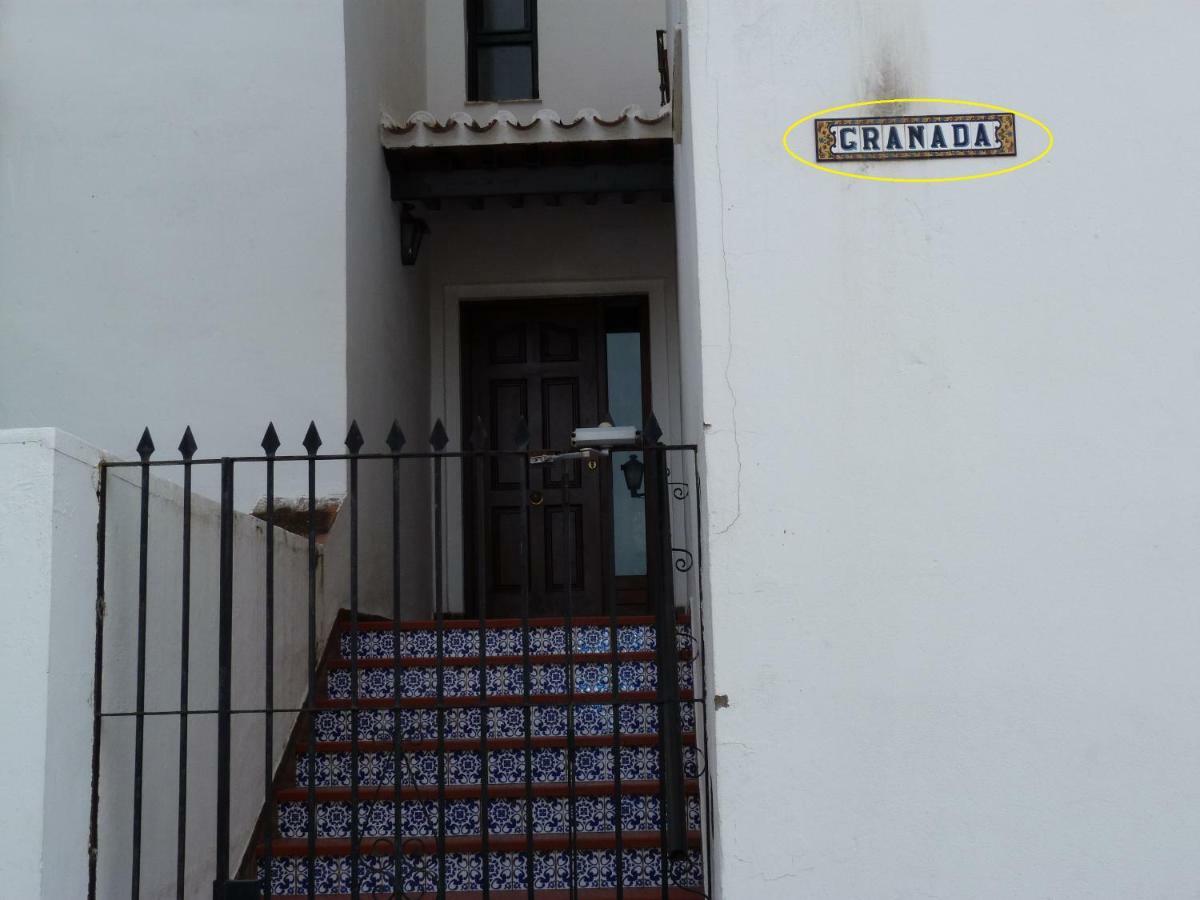 Punta Almina 100 M From T H E Sea Apartment San Luis de Sabinillas
