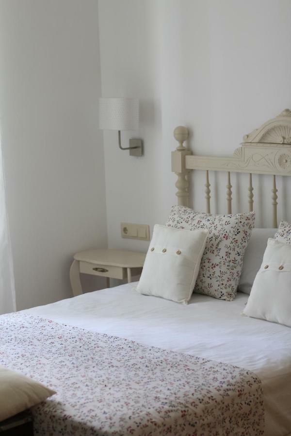 Castell De Guardiola Bed and breakfast